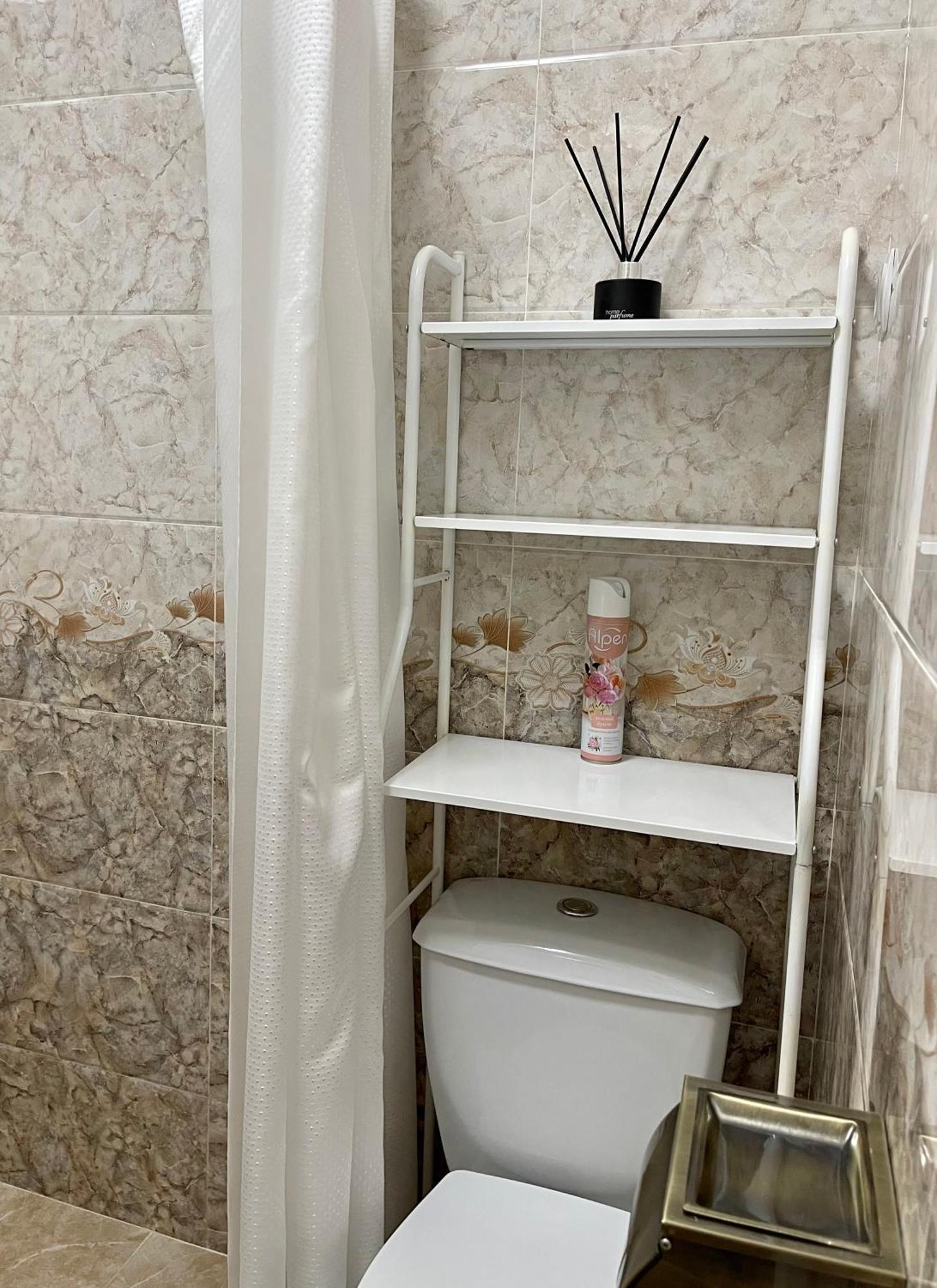 Уютная Комната-Студия В Центре Бишкека Buitenkant foto